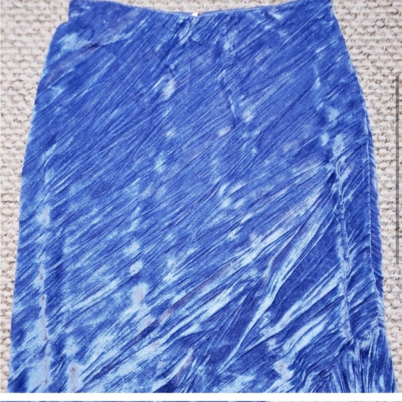 Free People Crushed Velvet Maxi Skirt - Picture 2 of 5